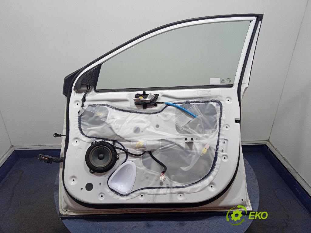 Kia Stonic 2024 dvere Predné pravé 