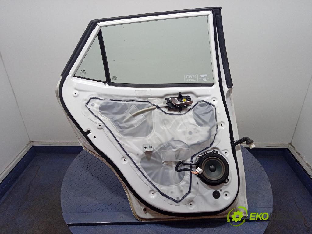 Kia Stonic 2024 dvere zad Vľavo: 