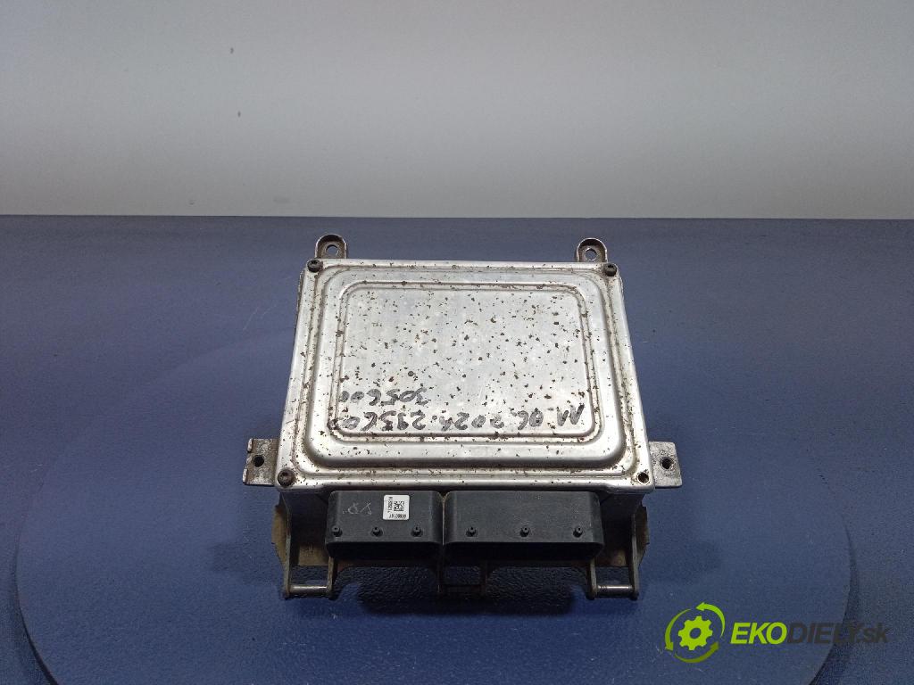 Mercedes B-Klasa 2007 riadiaca jednotka Motor: A2661538879