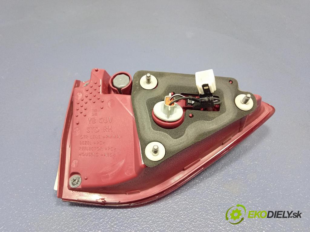 Kia Stonic 2024 svetlo / reflektor zad Prava: Vnútri: 92404-H8