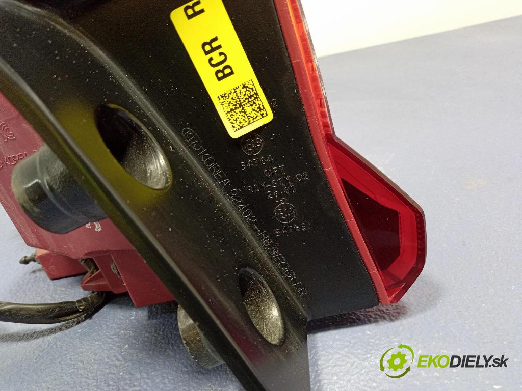 Kia Stonic 2024 svetlo / reflektor zad Prava: Vonkajsia: 92402-H8