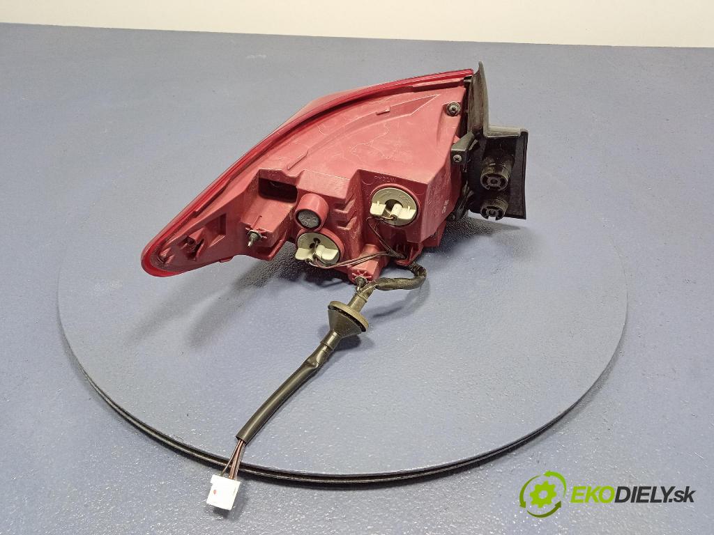 Kia Stonic 2024 svetlo / reflektor zad Prava: Vonkajsia: 92402-H8