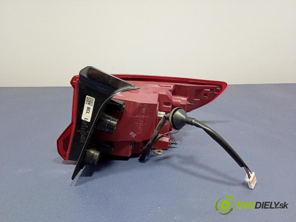 Kia Stonic 2024 svetlo / reflektor zad ľavá Vonkajsia: 92401-H8