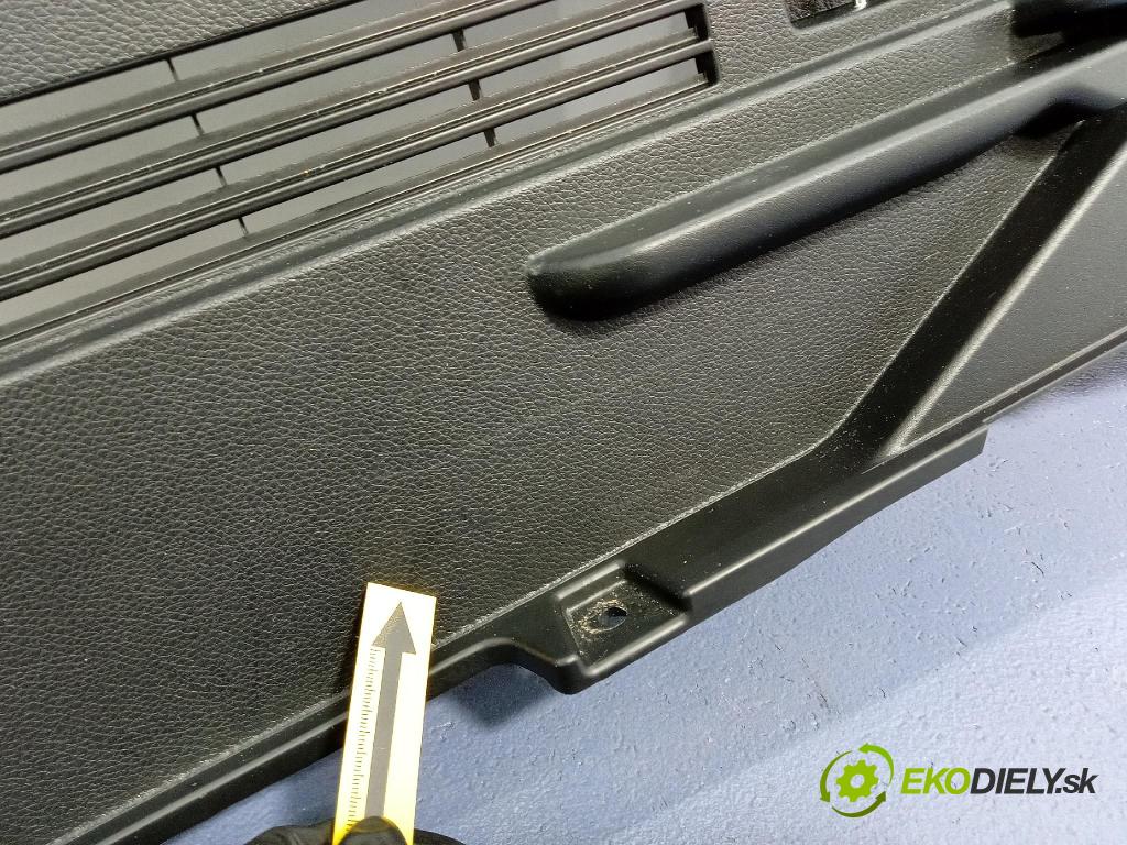 Kia Stonic 2024 Čalounictví: kufra: