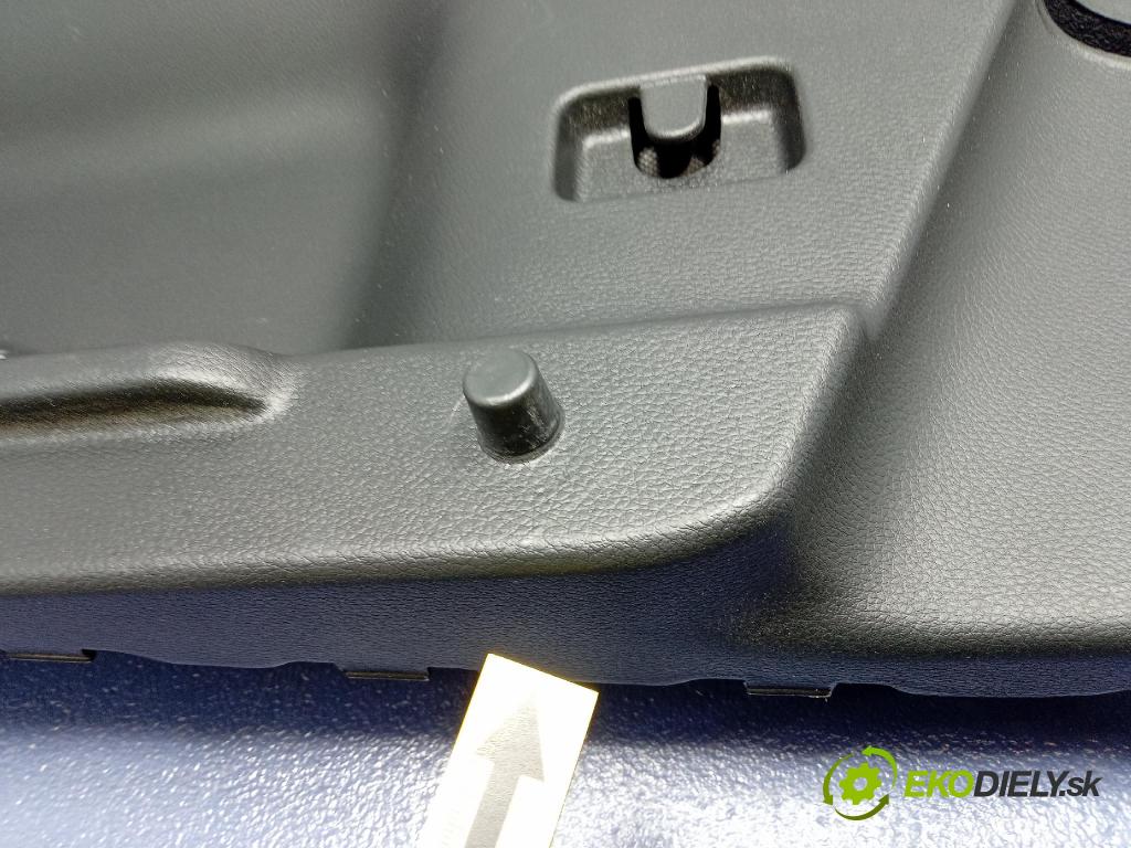 Kia Stonic 2024 Tapacír: kufr 