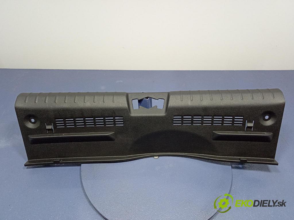 Kia Stonic 2024 kryt Plast: Interiéry: 85771-H8410