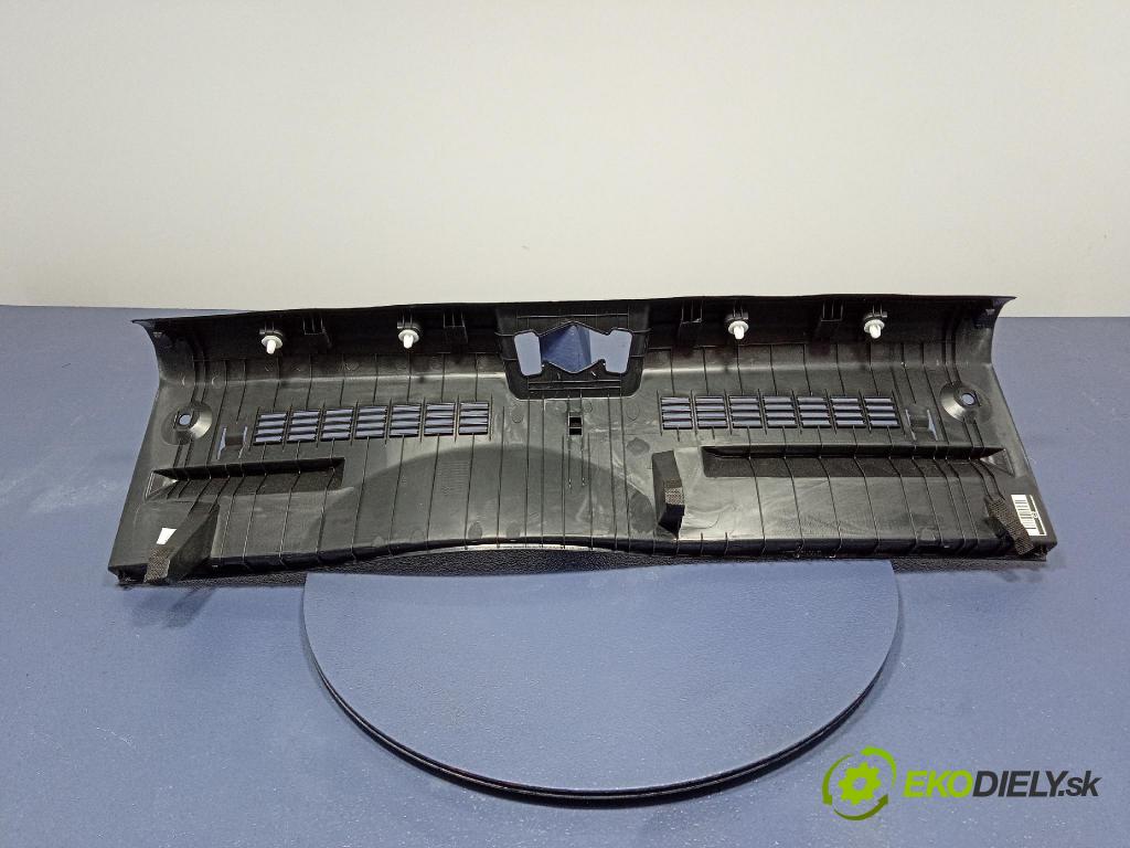 Kia Stonic 2024 kryt Plast: Interiéry: 85771-H8410