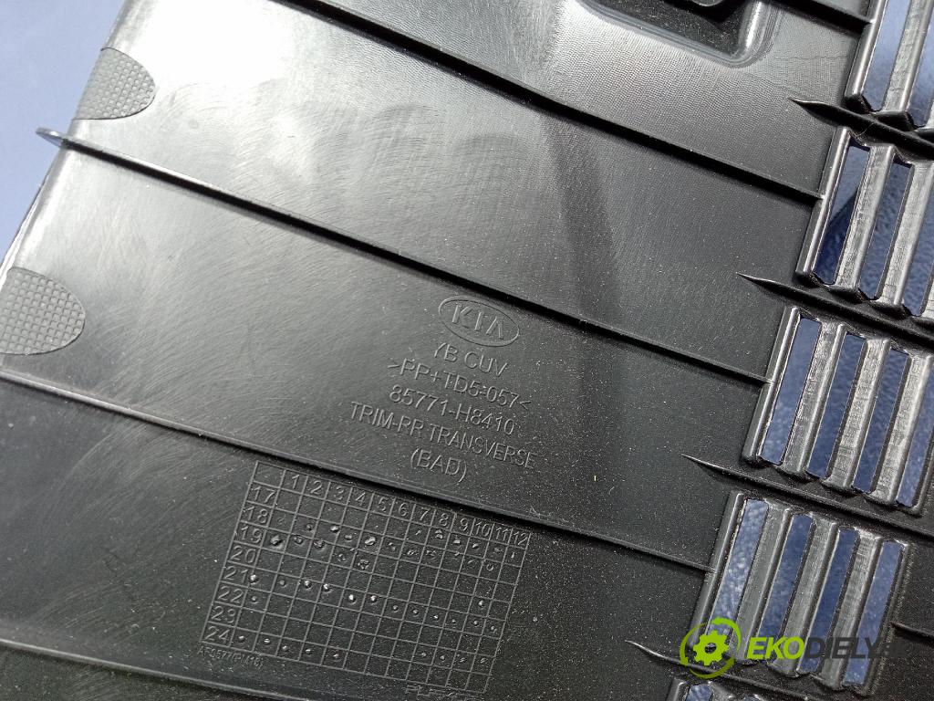 Kia Stonic 2024 kryt Plast: Interiéry: 85771-H8410