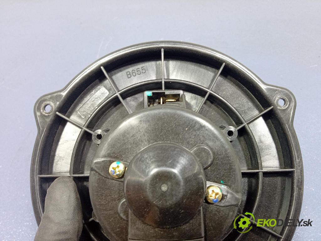 Toyota Avensis 2004 ventilátor Vzduch: 