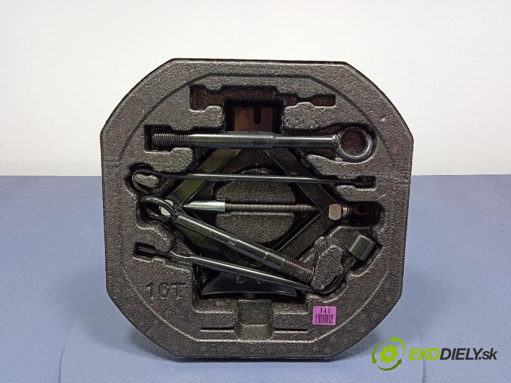 Kia Stonic 2024 Kôš kola: Rezervný: