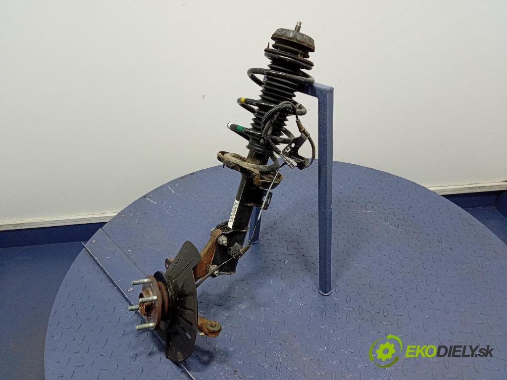 Kia Stonic 2024 McPerson: Vľavo: 54650-H8750