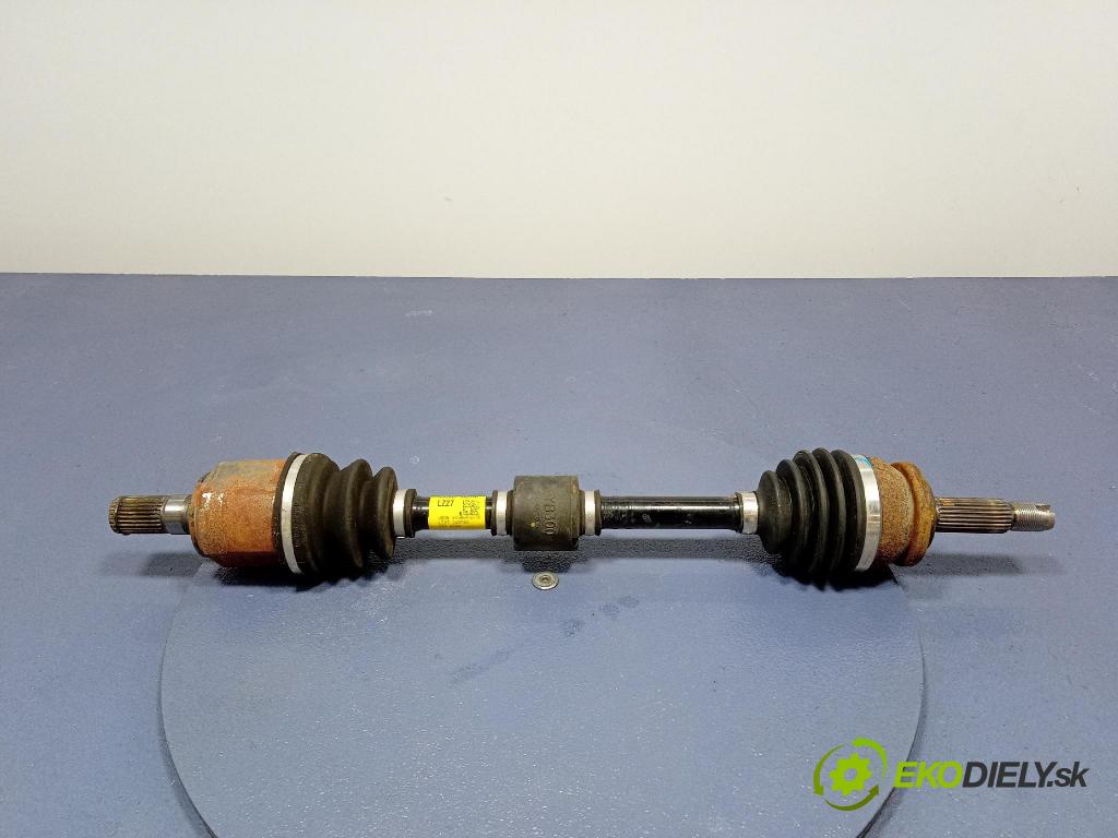 Kia Stonic 2024 poloos ľavá Predné 49500-H8270