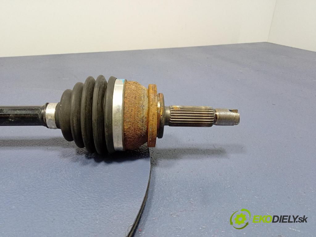 Kia Stonic 2024 poloos ľavá Predné 49500-H8270