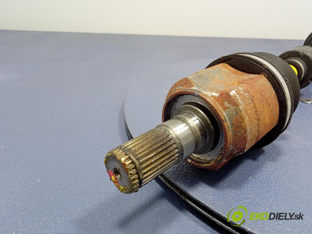 Kia Stonic 2024 poloos ľavá Predné 49500-H8270