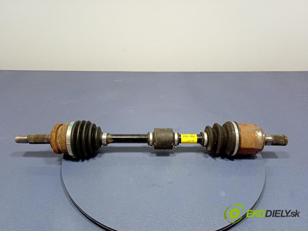 Kia Stonic 2024 poloos ľavá Predné 49500-H8270