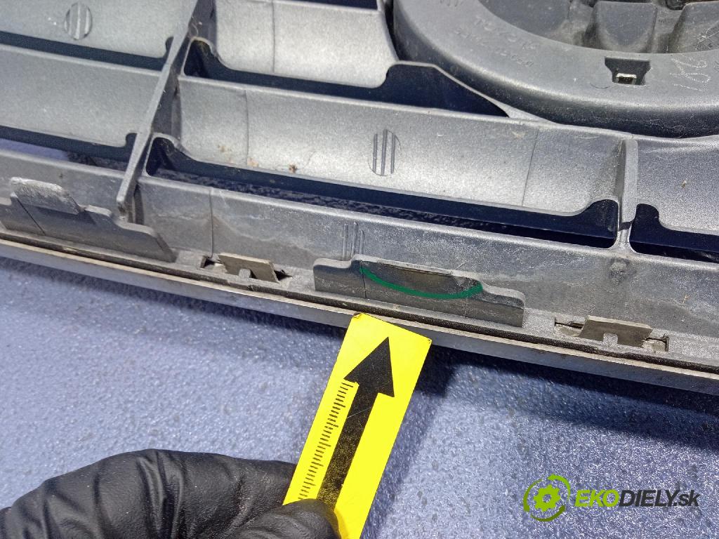 Toyota Avensis 2004 mřížka / Gril: 53114-05060