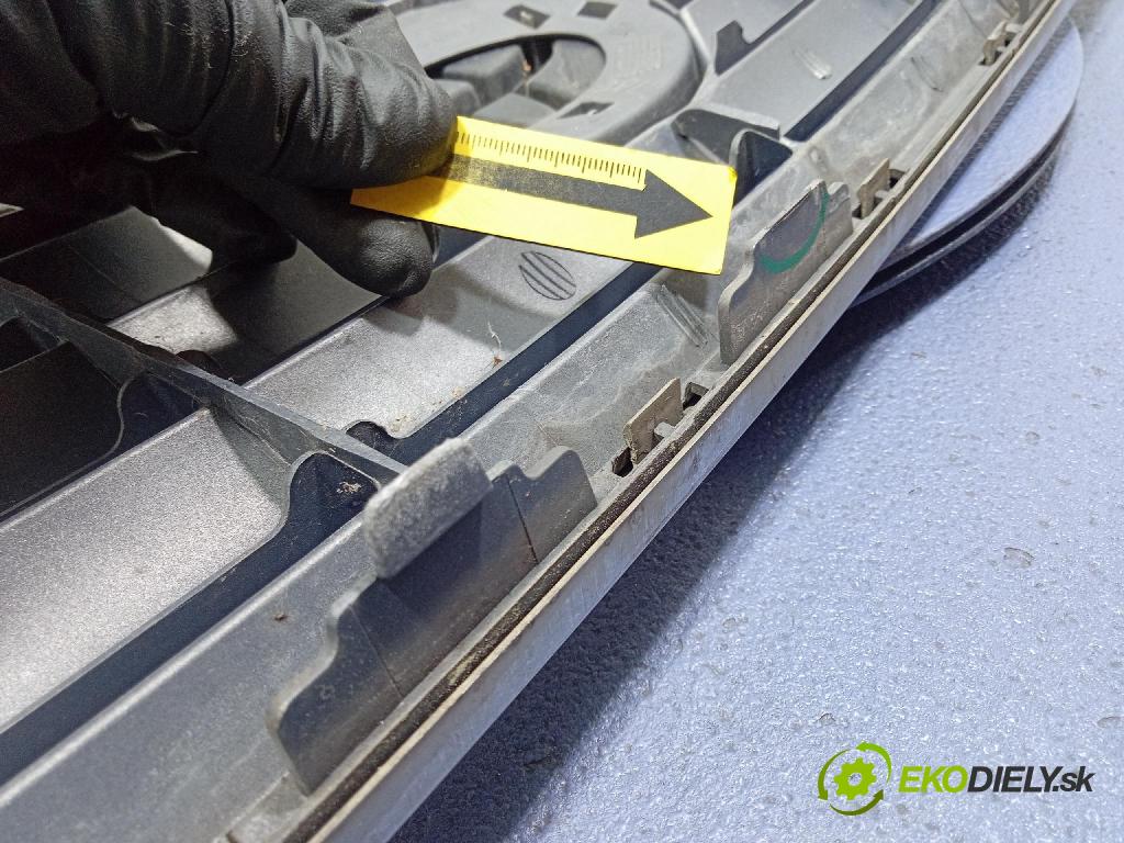 Toyota Avensis 2004 mřížka / Gril: 53114-05060