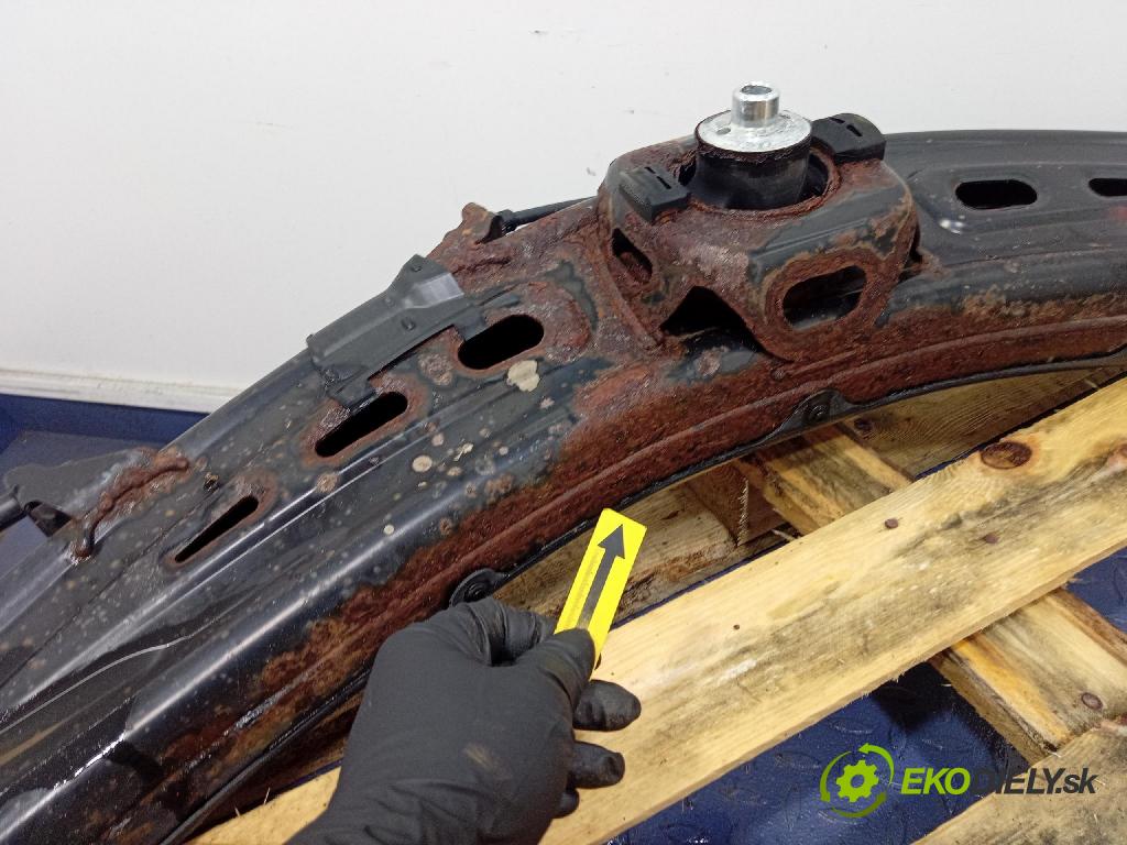 Mercedes B-Klasa 2007 výstuha Pozastavenia: zad 1693500500