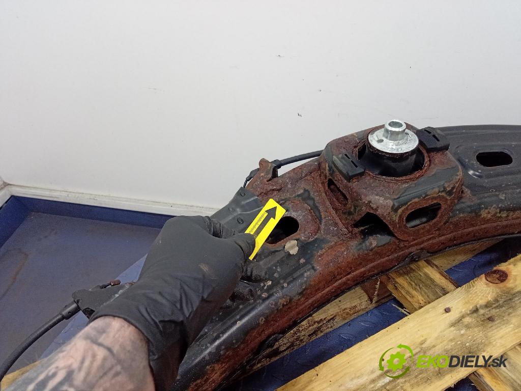 Mercedes B-Klasa 2007 výstuha Pozastavenia: zad 1693500500