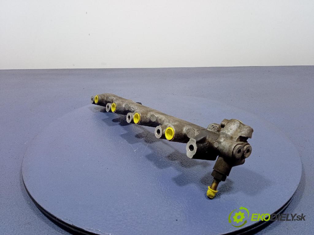 Toyota Avensis 2004 lišta Zásobování 89458-22010