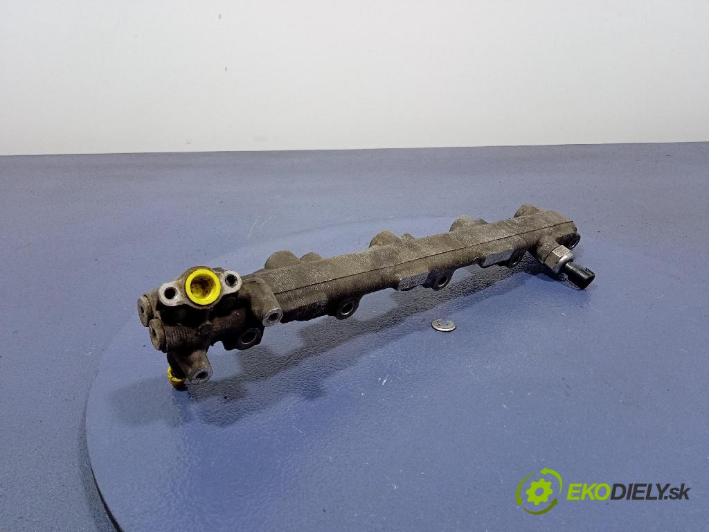 Toyota Avensis 2004 lišta Zásobování 89458-22010