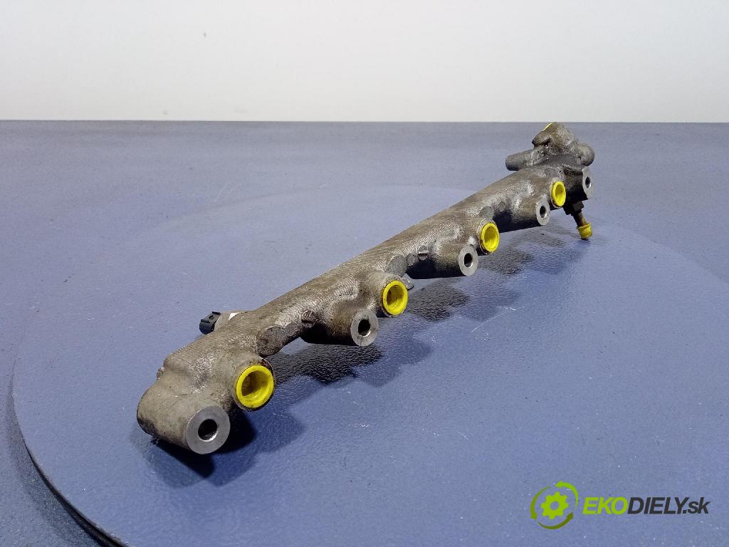 Toyota Avensis 2004 lišta Zásobování 89458-22010