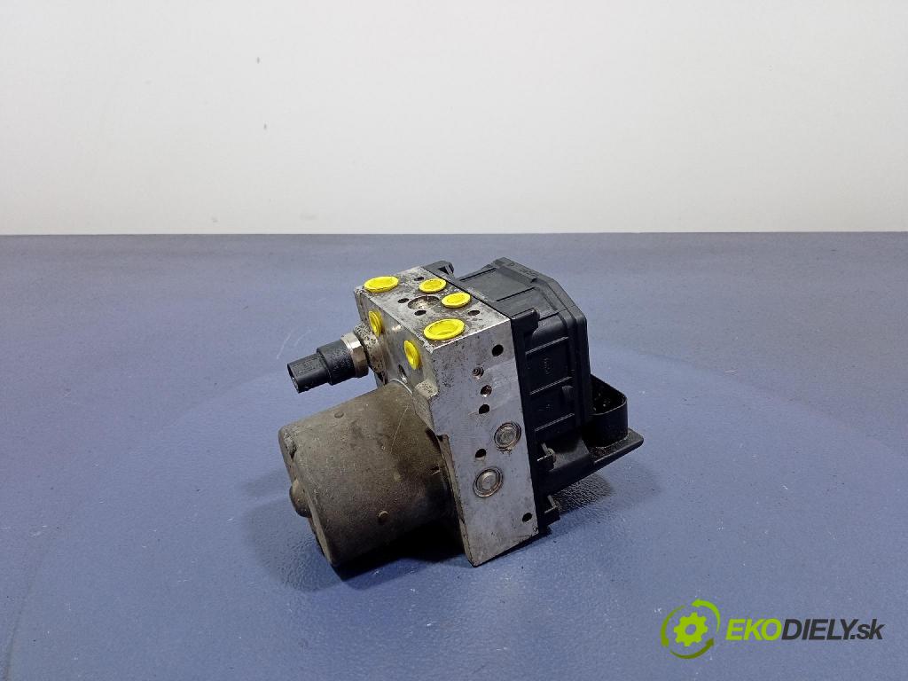 Toyota Avensis 2004 čerpadlo ABS x 44540-05033