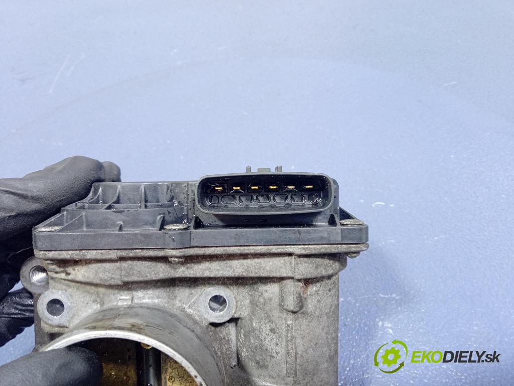 Toyota Avensis 2004 škrticí klapka 22030-28050