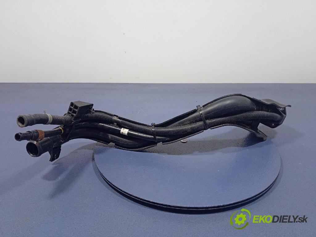 Kia Stonic 2024 Nalievacie hrdlo: paliva