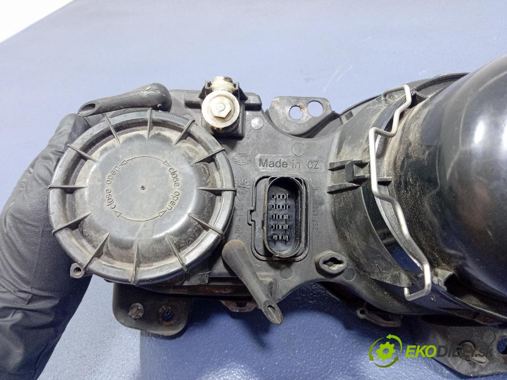 Jaguar X-type 2004 světlo v pravo: 1X43-13W029-BK