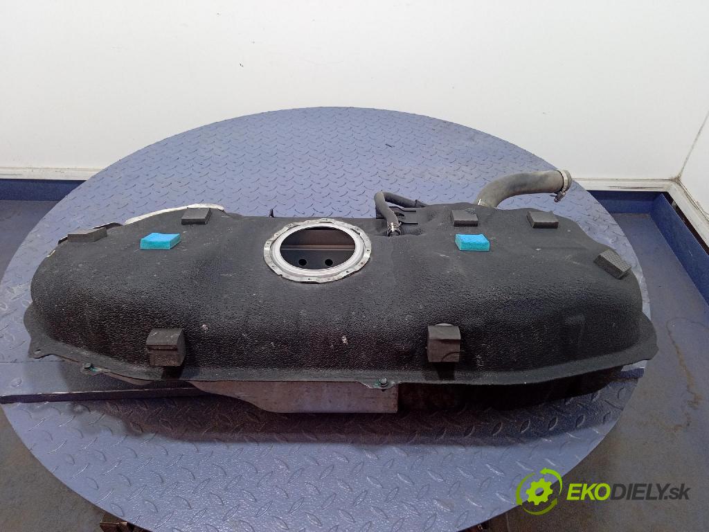 Kia Stonic 2024 Nádrž: paliva 31100H8620