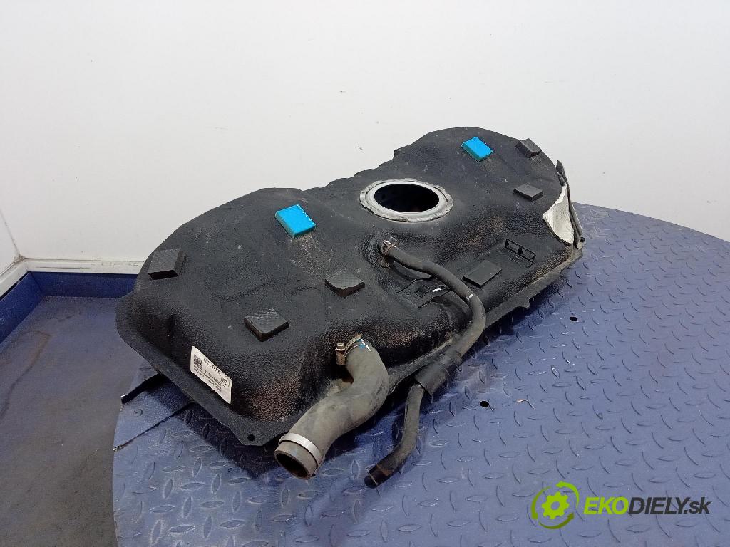 Kia Stonic 2024 Nádrž: paliva 31100H8620