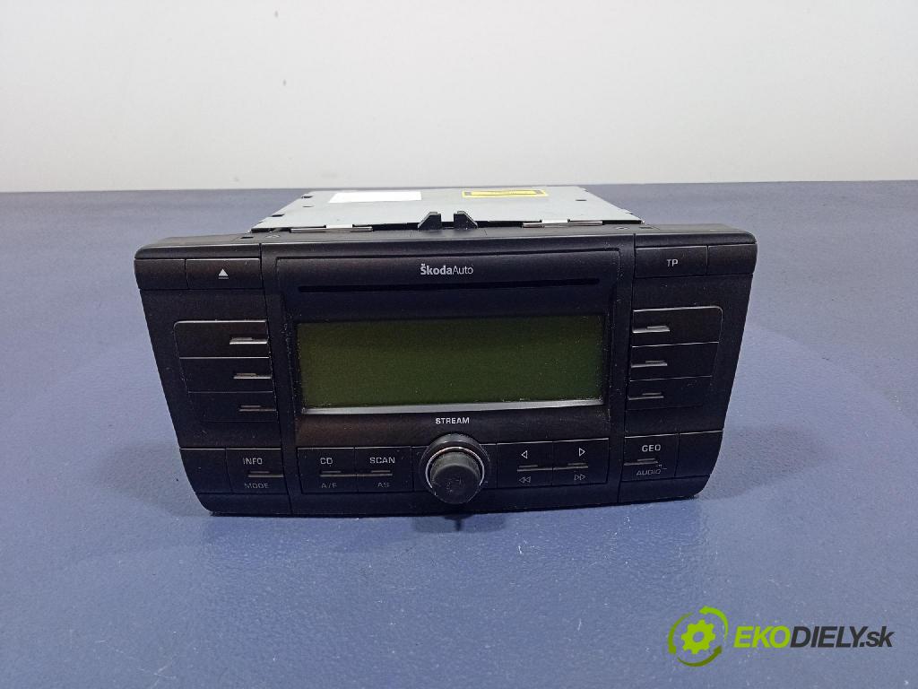 Skoda Octavia 2005 Radio I Navigácia: 1Z0035161A