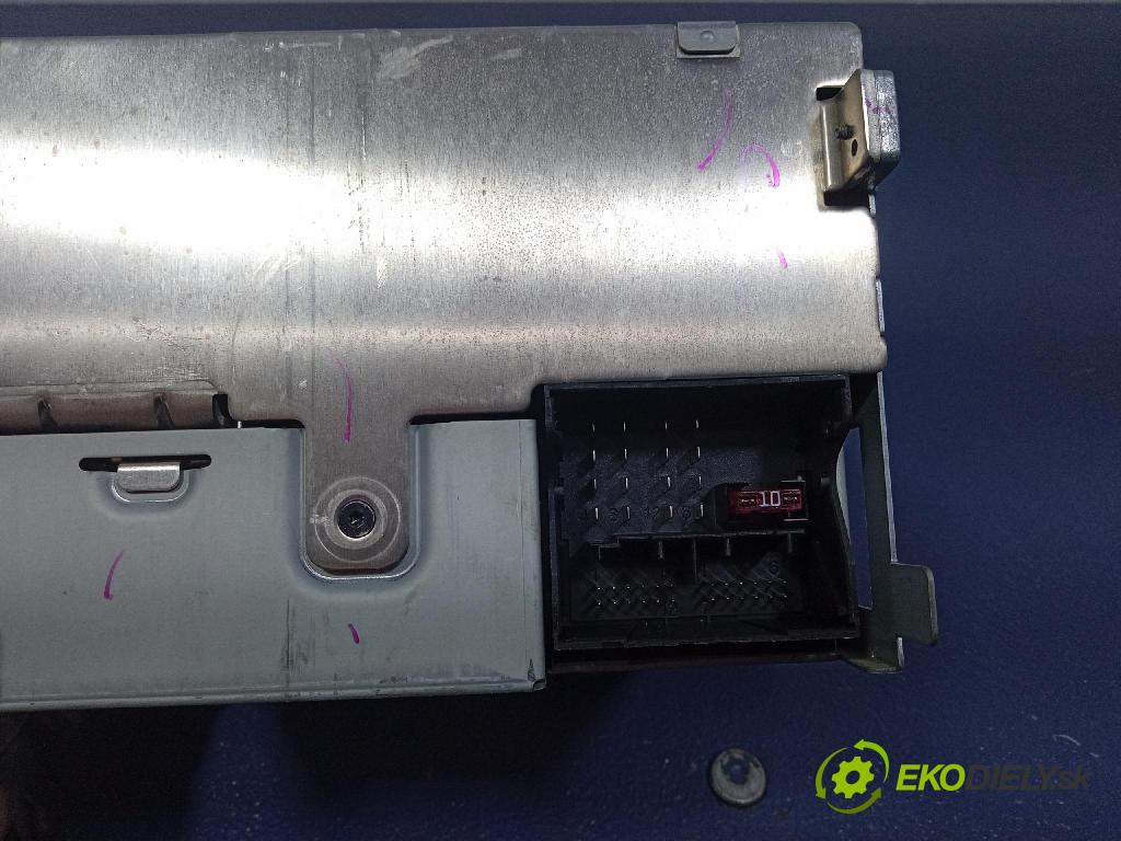 Skoda Octavia 2005 Radio I Navigácia: 1Z0035161A