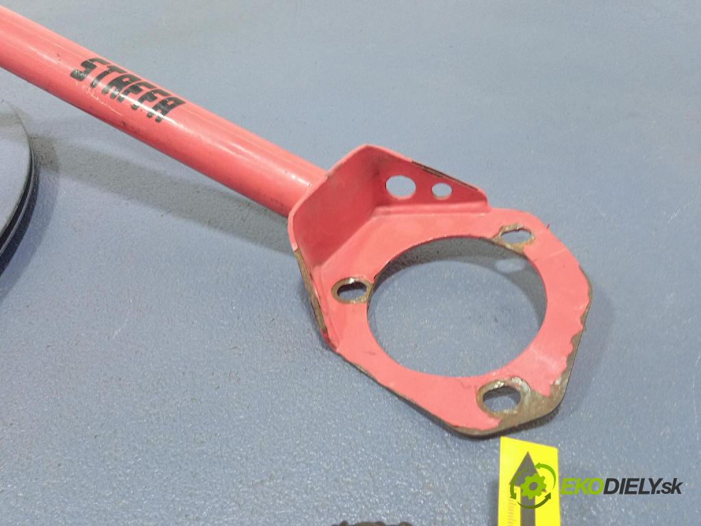 Bmw 316 1997 výztuha Čelní / stěna Přední 