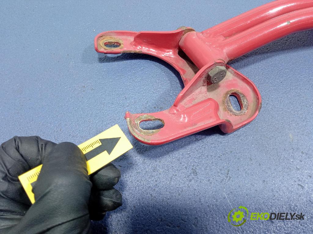 Alfa romeo 156 2.0 kat 2003 výztuha Čelní / stěna Přední WIECHERS 011005