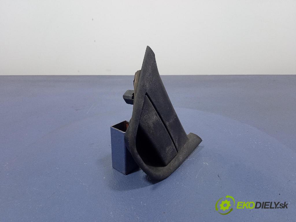 Alfa romeo 156 2.0 kat 2003 rukoväť zad Prava: