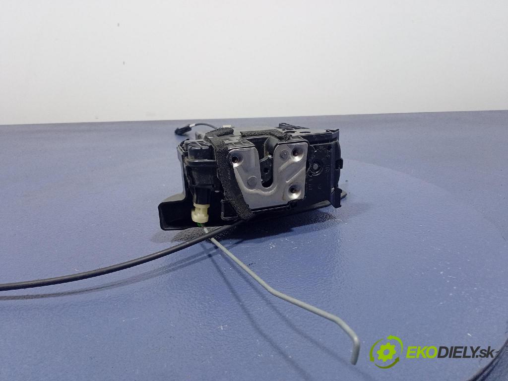 Opel Vivaro 2015 zámok dvere Predné Vľavo: 805032854R