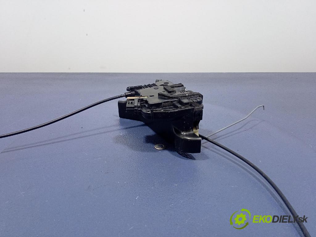 Opel Vivaro 2015 zámok dvere Predné Vľavo: 805032854R