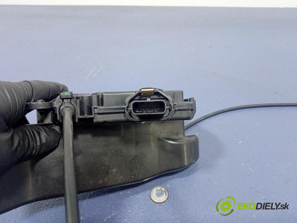 Opel Vivaro 2015 zámok dvere Predné Vľavo: 805032854R