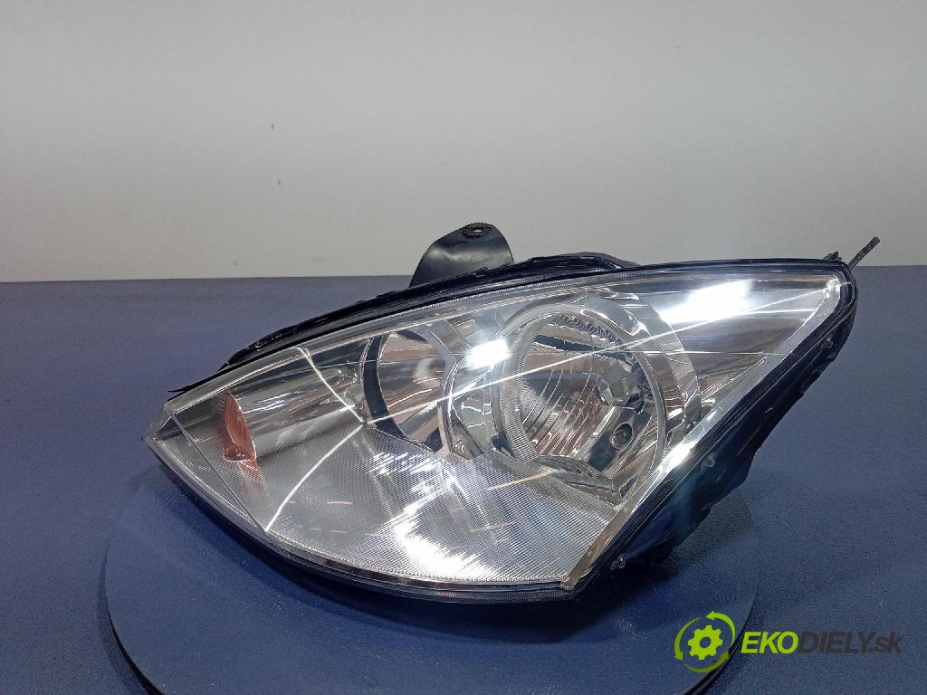 Ford Focus 2001 Reflektor: Vľavo: 20-6348