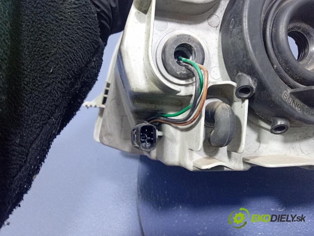 Chevrolet Aveo 2006 Reflektor: v pravo: 00016772