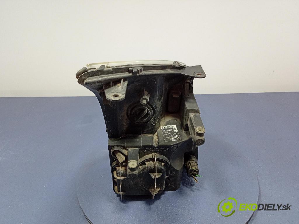 Ford Transit 2012 Reflektor: Vľavo: 10100748