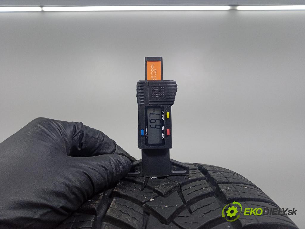 Kia Stonic 2024 pneumatiky: Zima 4038526101099