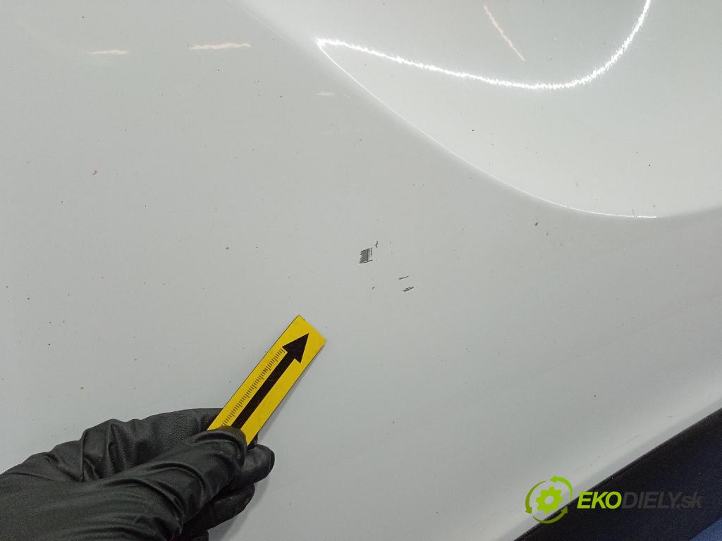 Opel Vivaro 2015 dvere Predné Vľavo: