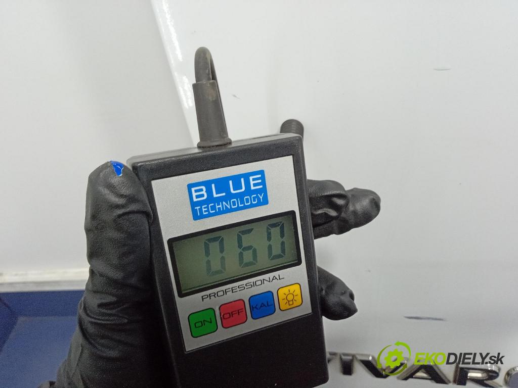 Opel Vivaro 2015 zadní dveře kufra: kufr