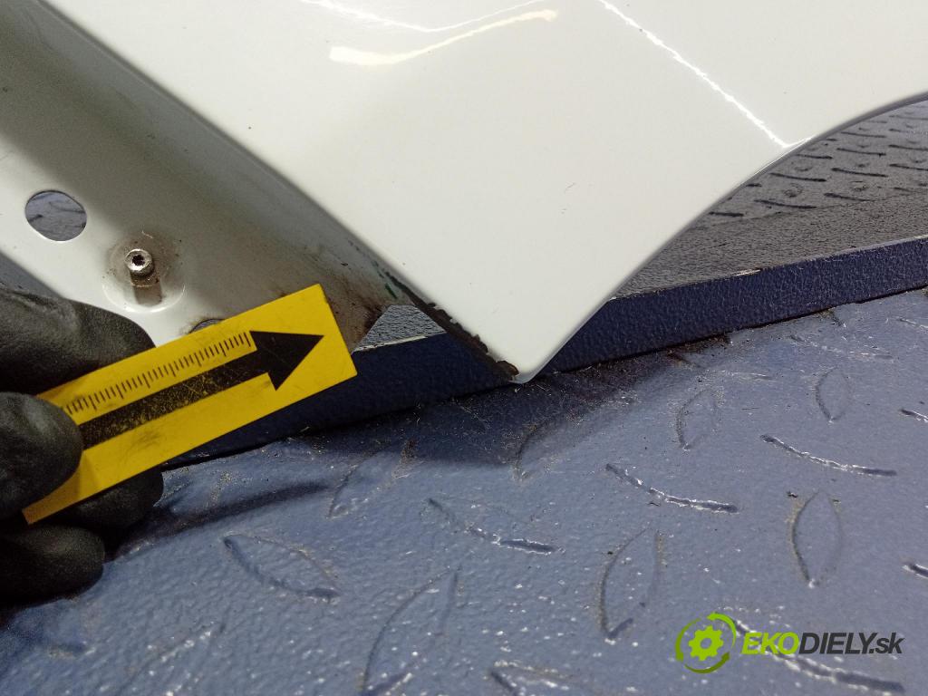 Opel Vivaro 2015 blatník Predné Vľavo: