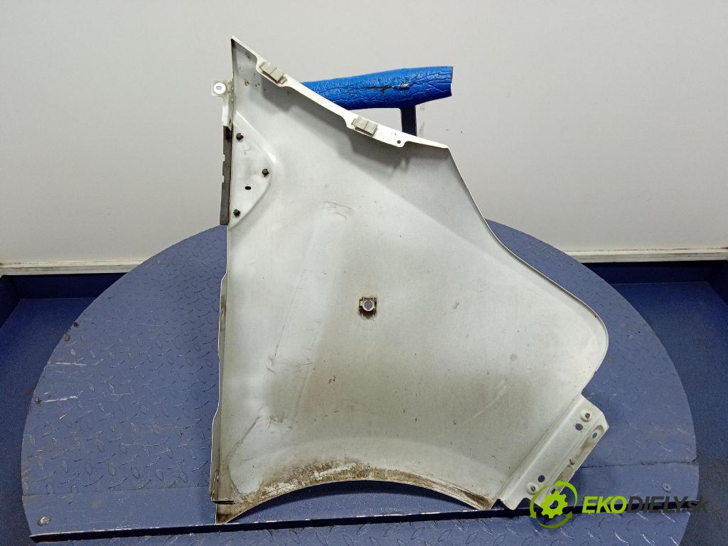 Opel Vivaro 2015 blatnik před Levý: 