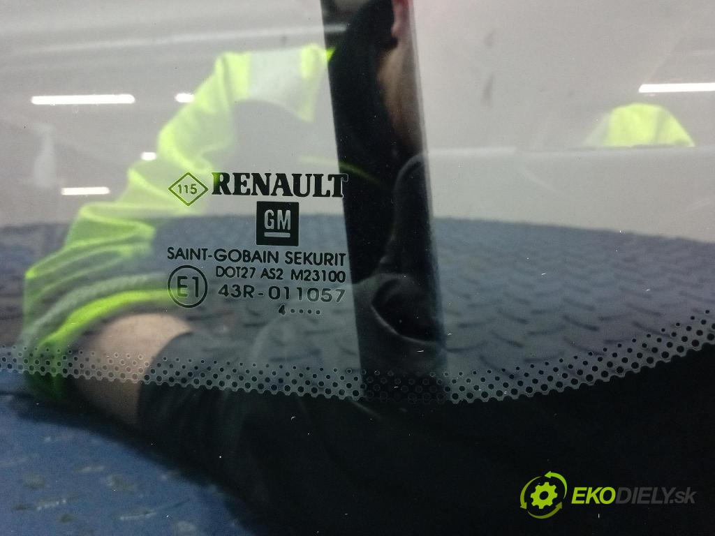 Opel Vivaro 2015 sklo Karoséria: zad