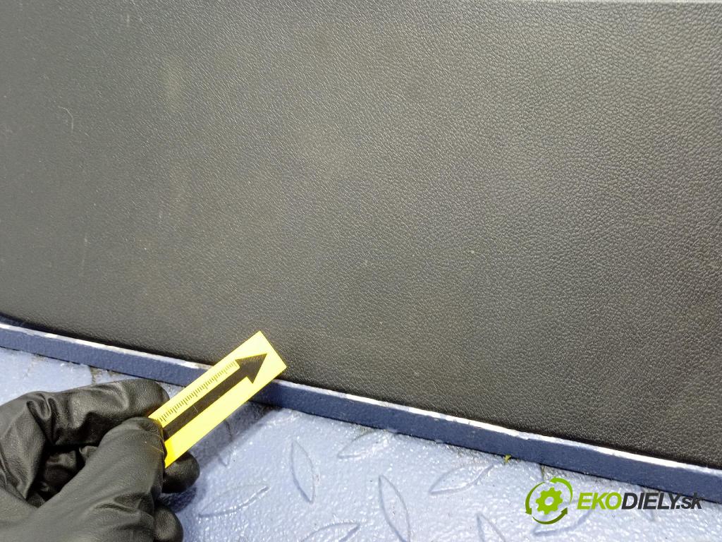 Opel Vivaro 2015 Čalounictví: dvere zad Prava: 829A06559R